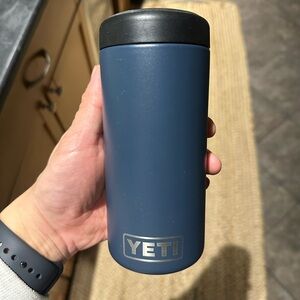 YETI Navy Rambler 12oz